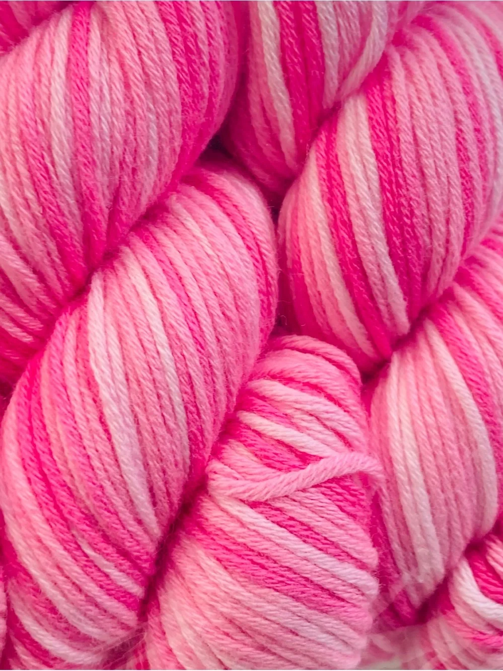 10 NEW (~500g total, ~50g ea.) 100% Cotton Variegated Hanks in Pretty Pinks